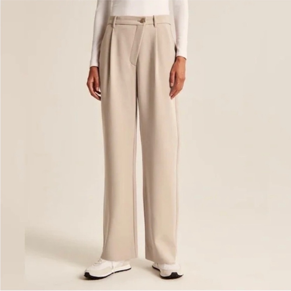 Abercrombie & Fitch Tailored Relaxed Straight Leg Pant High Rise Crossover - Picture 2 of 4